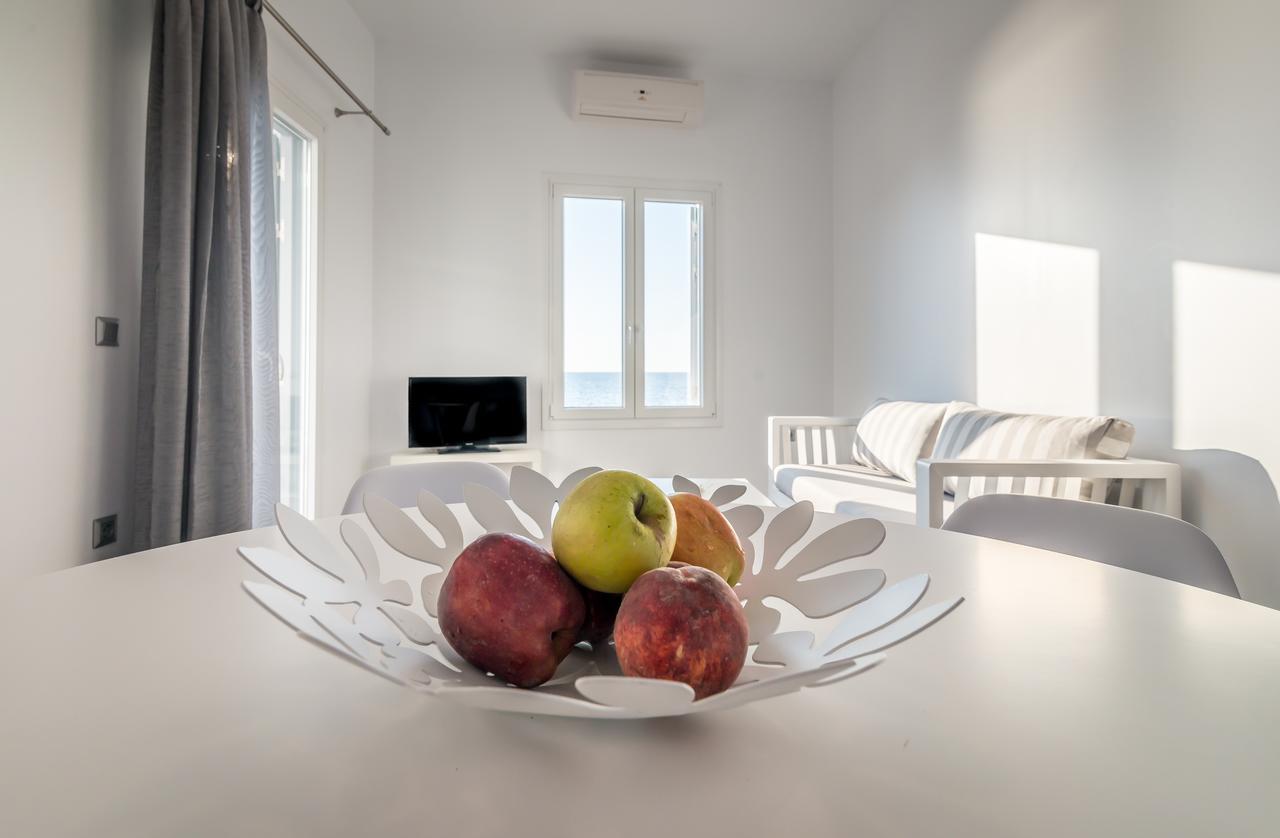 Milos Waves Luxury Apartments Поллония Экстерьер фото